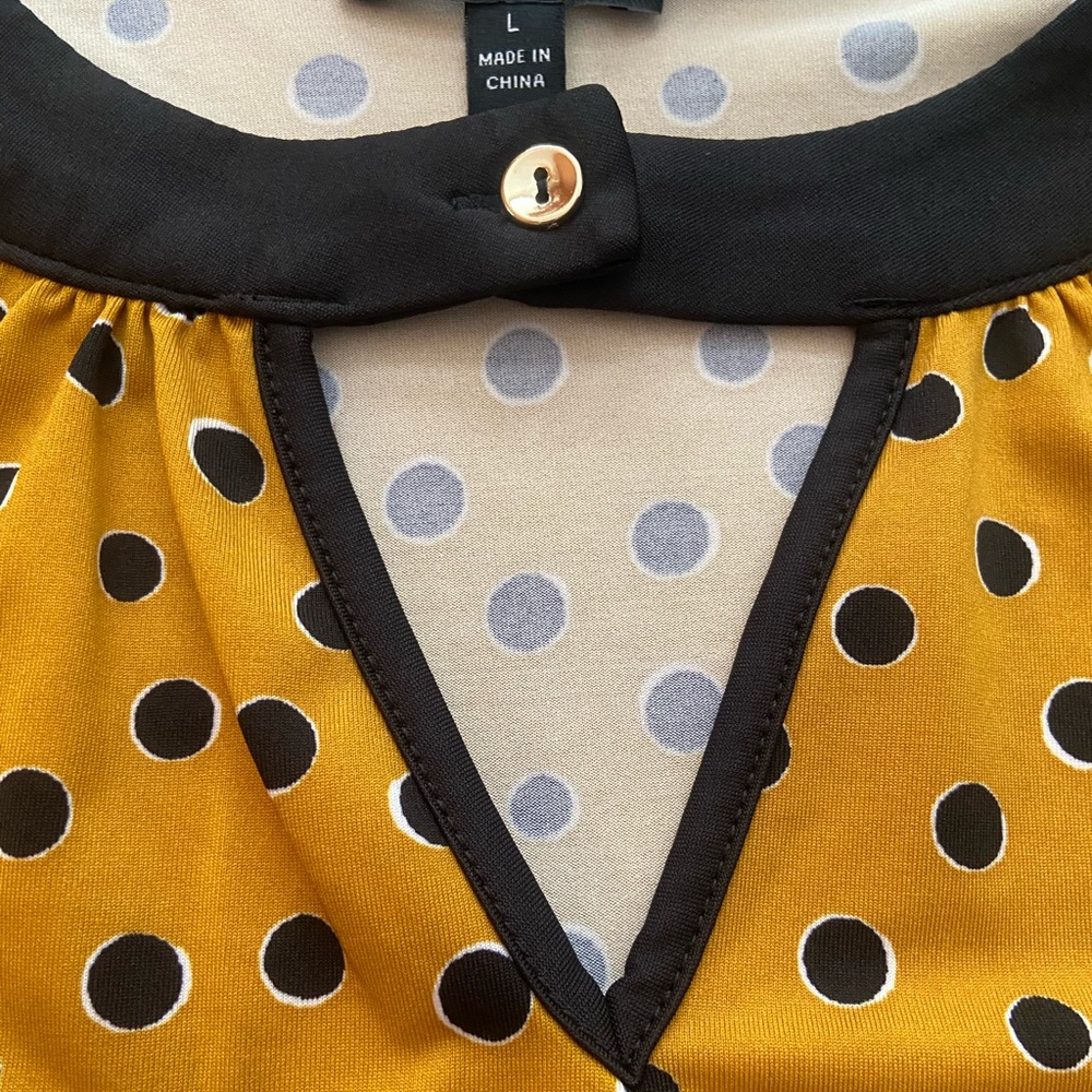 Blouse - Picture 2 of 4